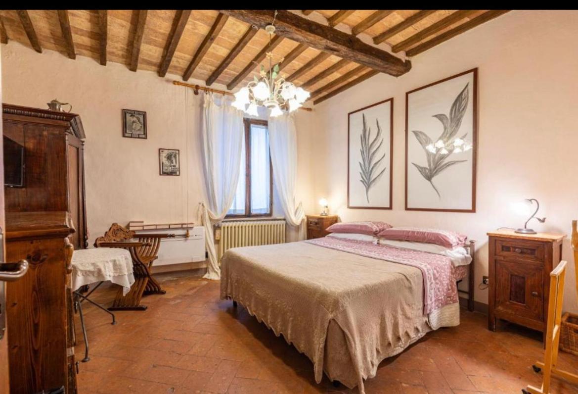 Guesthouse Da Idolina Dal 1946 Montalcino Bagian luar foto