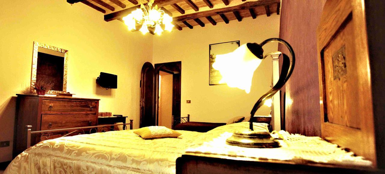 Guesthouse Da Idolina Dal 1946 Montalcino Bagian luar foto